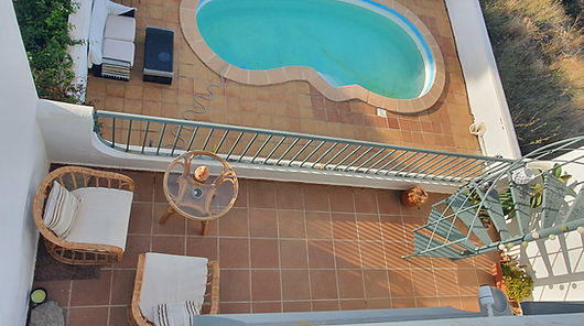 altura piscina.jpg