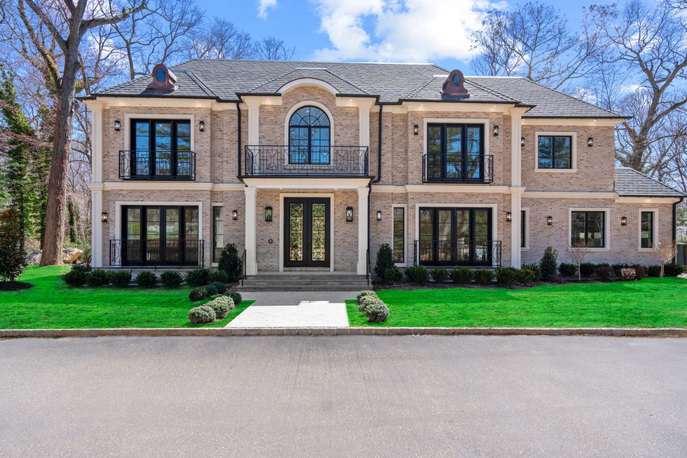 KNOLLWOOD HOUSE