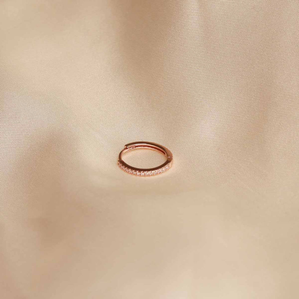 Miniatura: Flat lay shot of Jewelled Hoop 11.5mm in Rose Gold