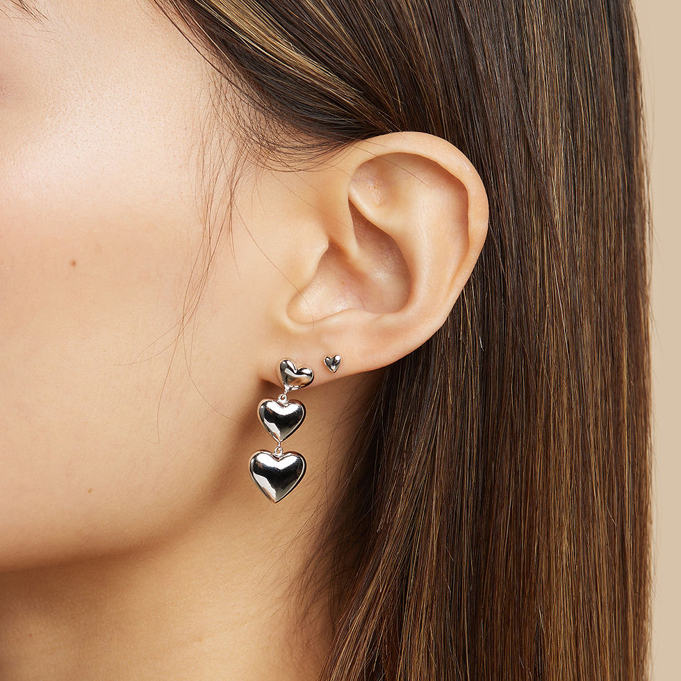 Miniatura: Earrings - Heart Drop Stud Earrings in Silver - Stud Earrings - Astrid &amp; Miyu