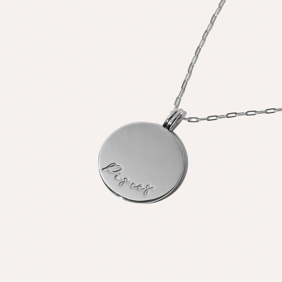 Miniatura: Pisces Bold Zodiac Pendant Necklace in Silver back