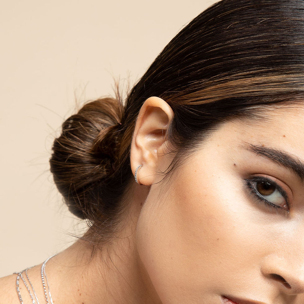 Miniatura: April White Topaz - Topaz 12mm Hoops in Solid White Gold - Hoop Earrings - Astrid &amp; Miyu