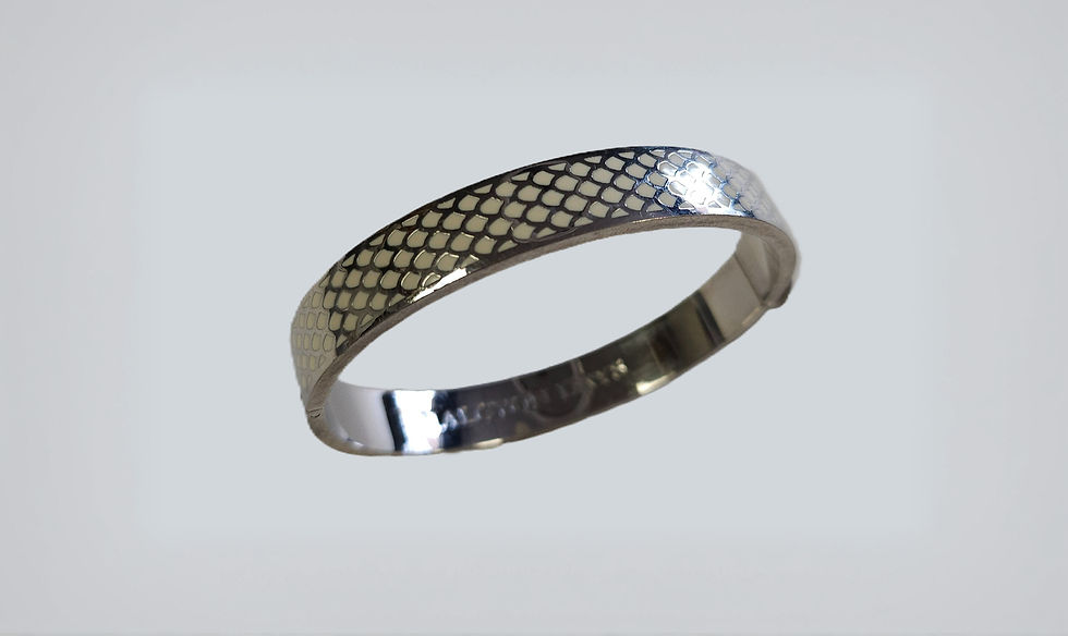 Thumbnail: Halcyon Days Honeycomb Bracelet