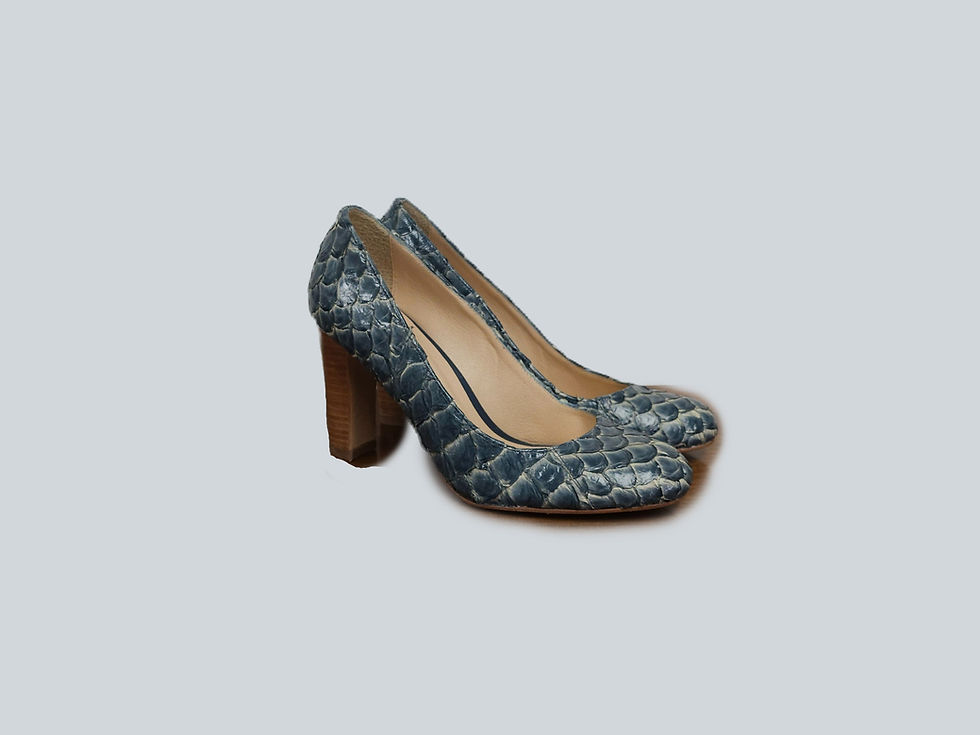 Lorraci Alligator Print Pumps