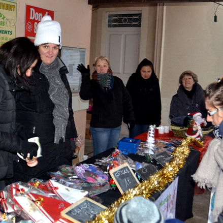 Un marché de noël à succès, malgré la brume