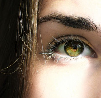 Skin Bytes | "Bye-Bye Puffy Eyes & Dark Circles: Your Guide to Brighter Eyes ✨"