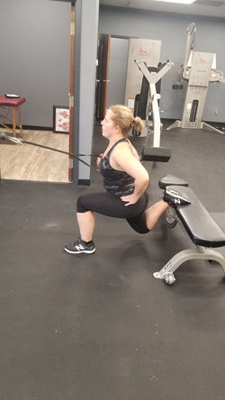 She loves these Bulgarian Split squat with a row.