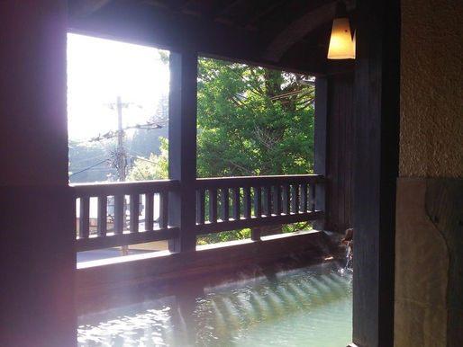 温泉へ行こう