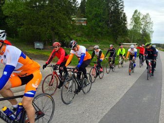 Keravan Energian vetomiehet mukanan JäPyn yhteislenkillä