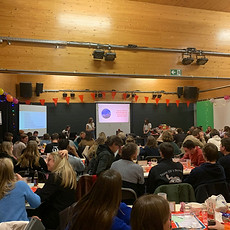 We organiseerden al 2 succesvolle quizzen en namen deel aan de lichtjeswandeling