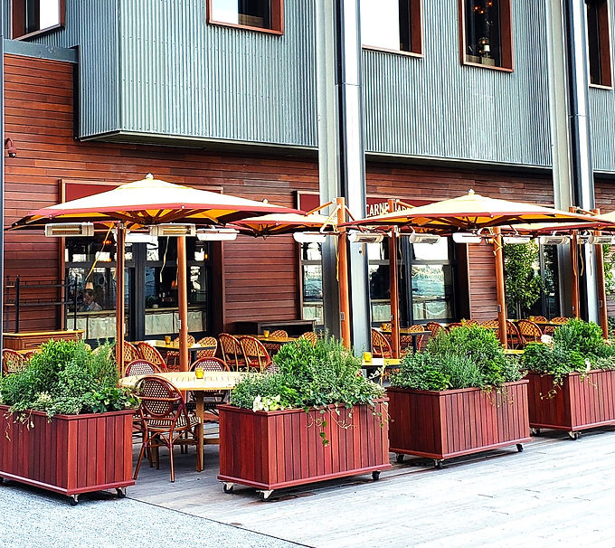 12 - Pier 17 Restaurant Custom Planters.jpg