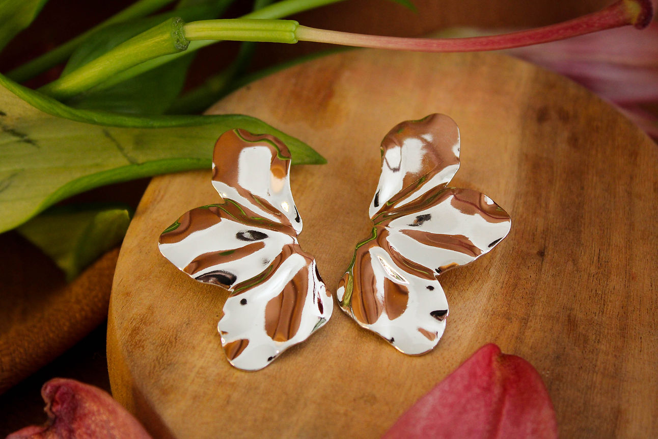 accesorios aretes y bisutería