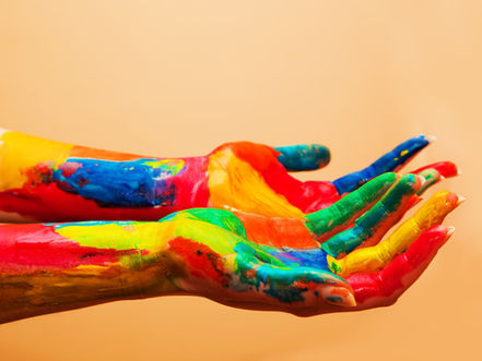 צבעים - מה הם אומרים עלינו? כל הפרטים במאמר של המאסטרית ד״ר שולמית רונן