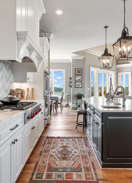 MGM Custom Homes - Kitchen.jpg