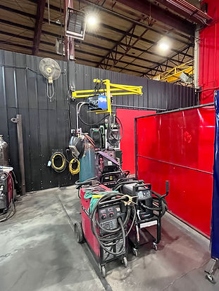 welding station with welder hang.jpeg