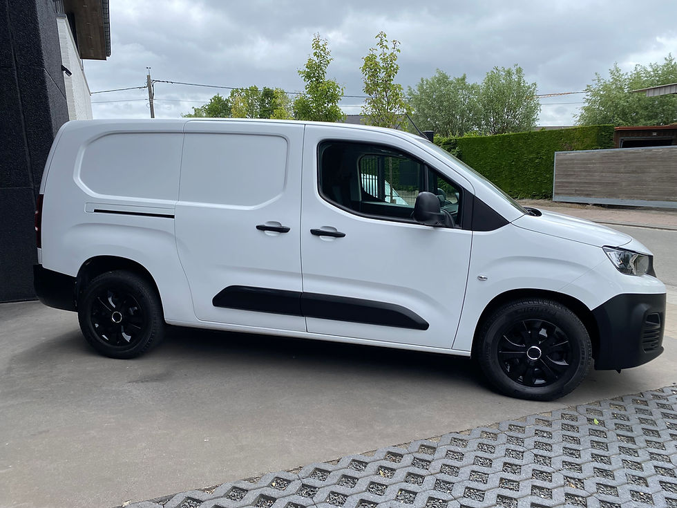 Thumbnail: peugeot partner 1.5d - lengte 2 - 3 zit