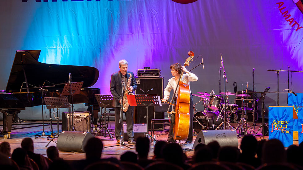 15.04.11.Jazz.Fest.Day.1.Concert.185 - Version 2