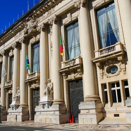 Americano é preso após espancar filho de 3 anos por não responder "bom dia" em Viamão