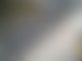 Homem é flagrado por câmeras após adentrar em residência e furtar bolsa, em São Francisco de Assis