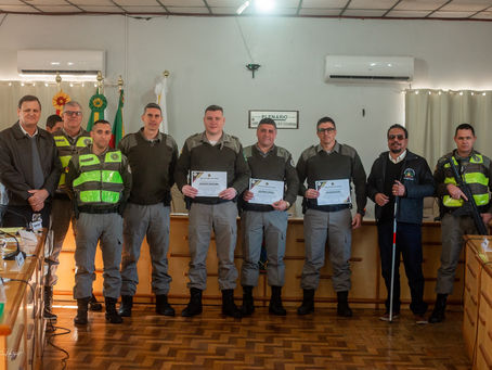 Policiais do 5º RPMon são homenageados pela Câmara de Vereadores de São Francisco de Assis