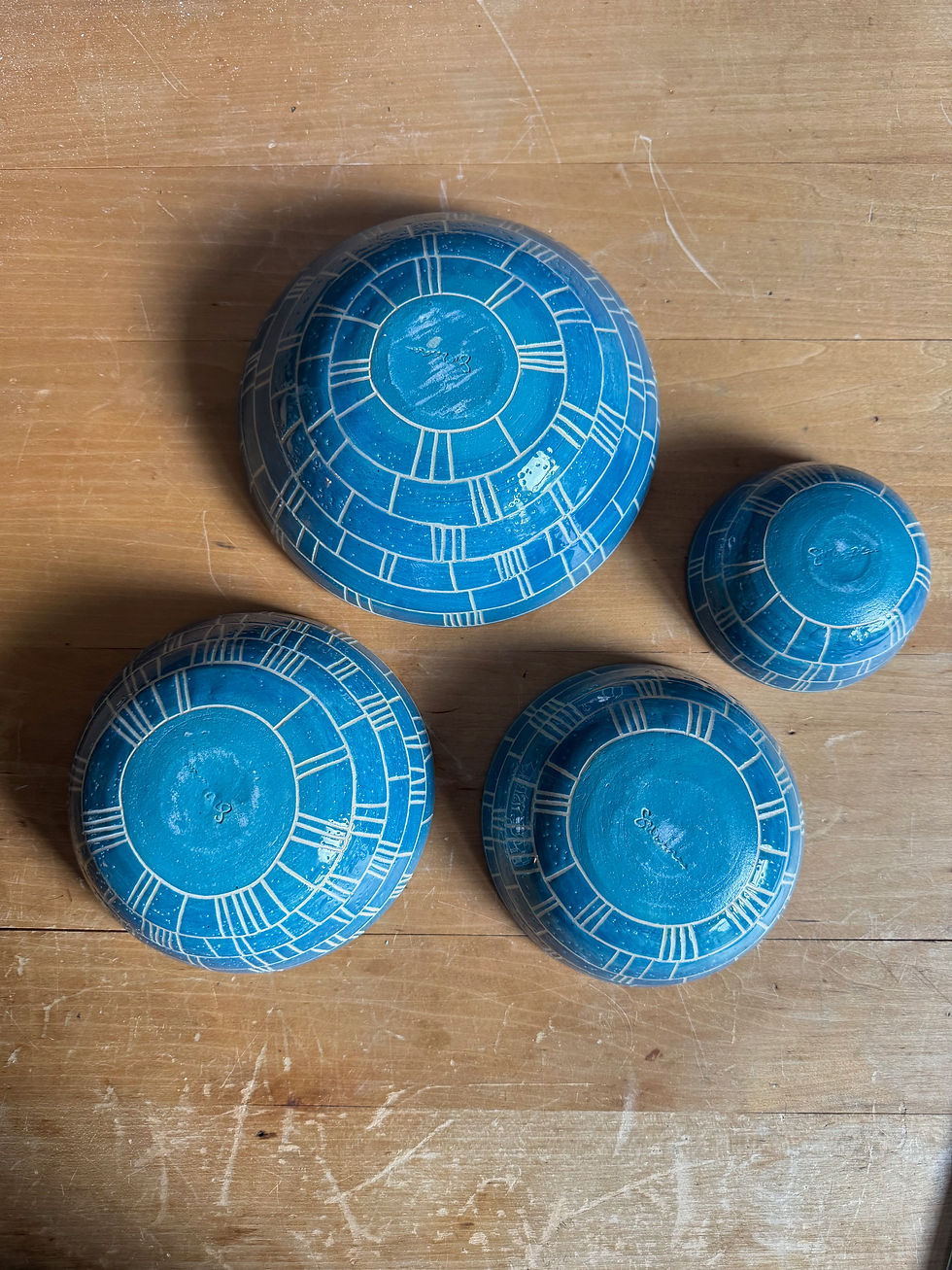 Thumbnail: Mixed Sgraffito Bowl Set