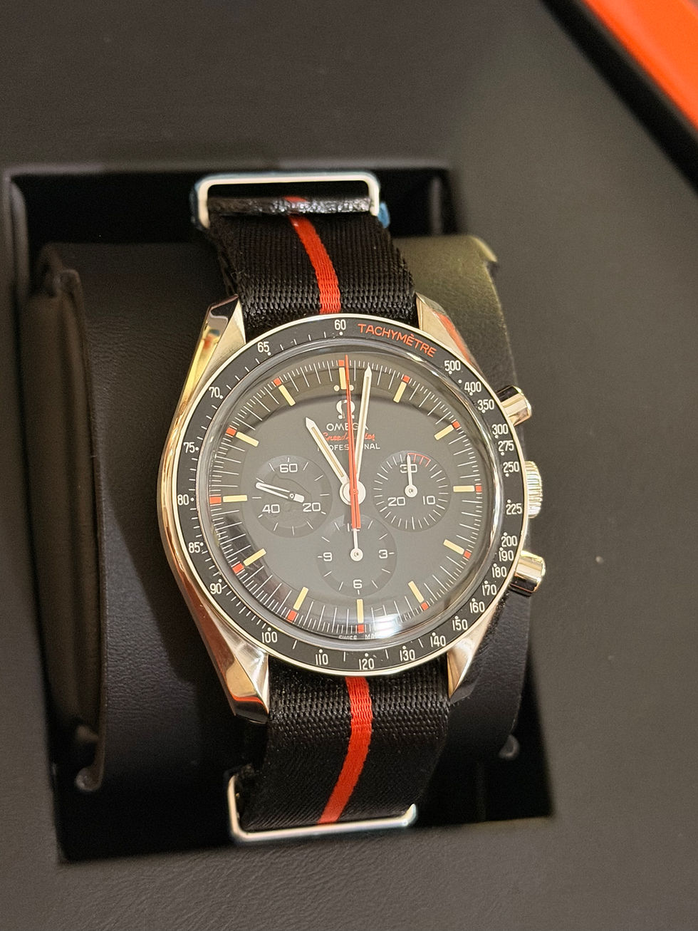 Miniatura: Omega ultraman