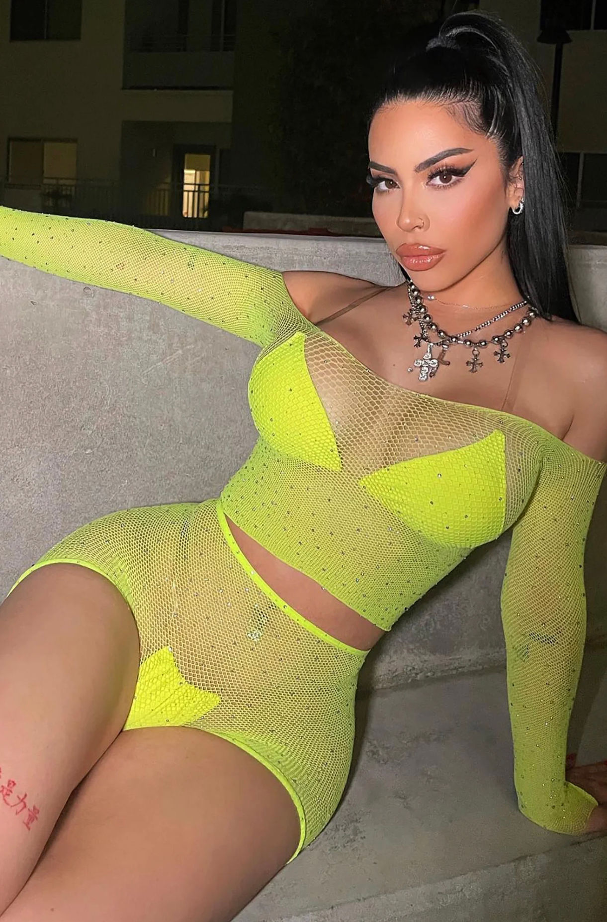 RHINESTONE READY BIKER SHORT SET neon lime