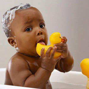 infant mouthing 1