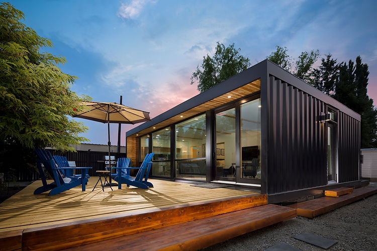 H04+Container+Living+Deck.jpg