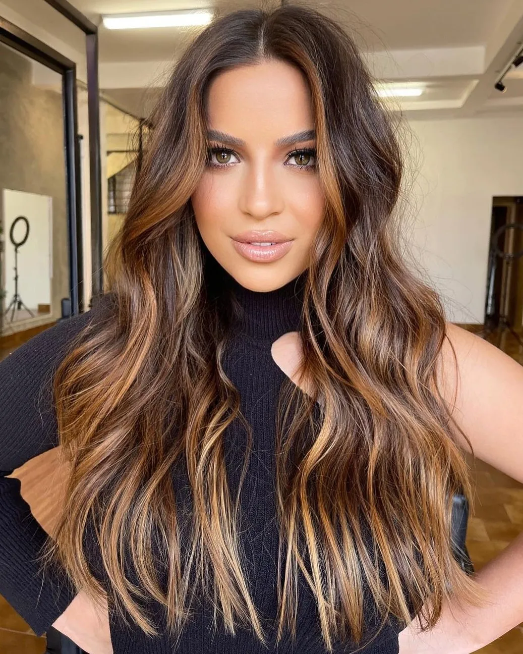 4-bronze-hair-color-for-women-CQ9dUSXHJP5.webp