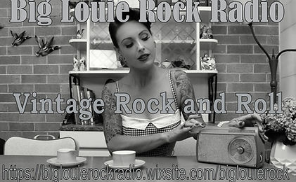 BigLou Rock Vintage Girl at the kitchem.