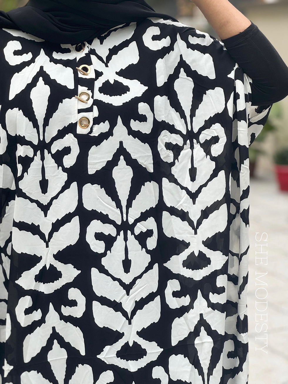 Thumbnail: FEATHER KAFTAN