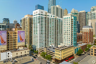west77-apartments-chicago-il-building-photo.jpg