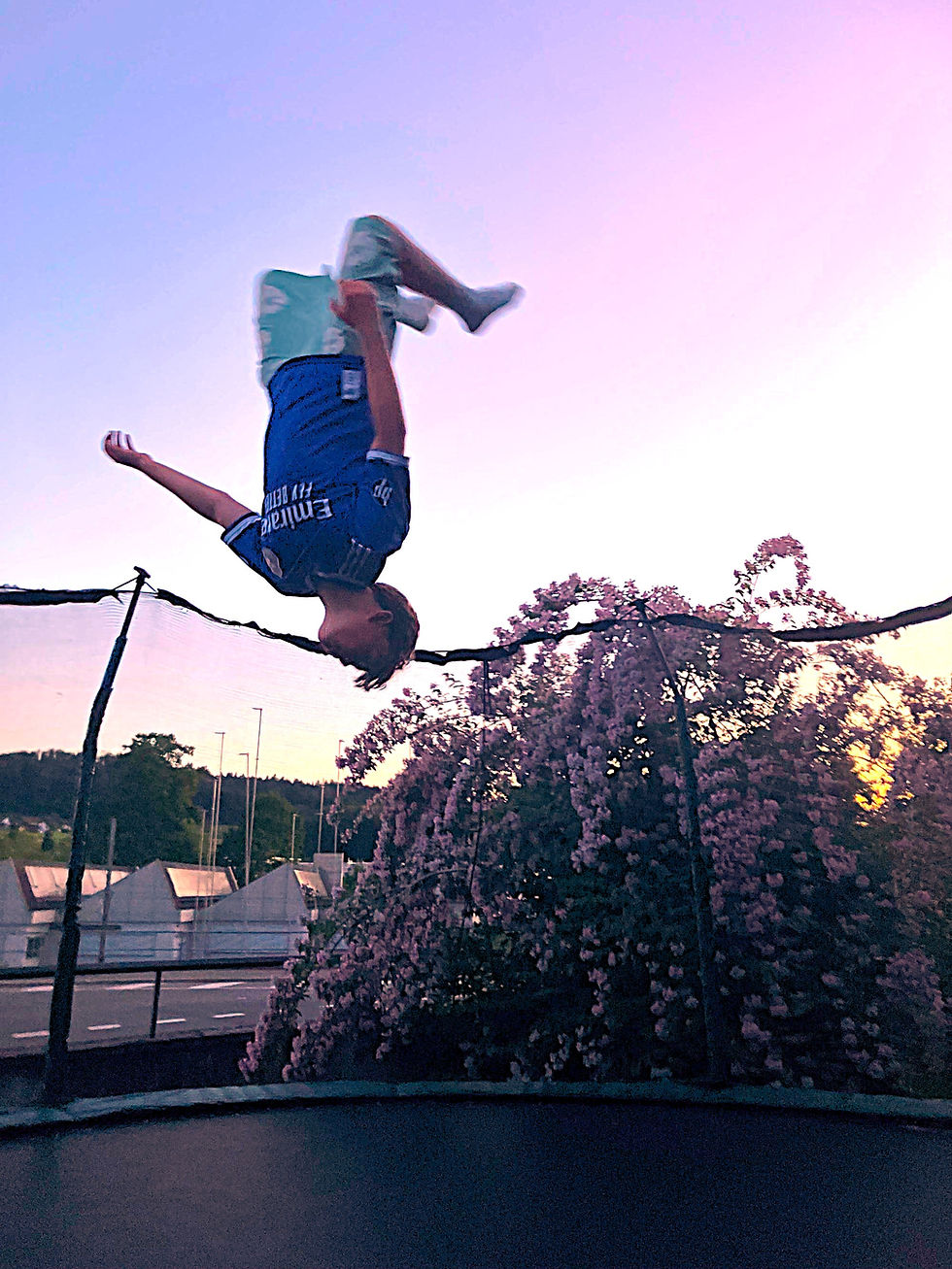Unser grosses Trampolin