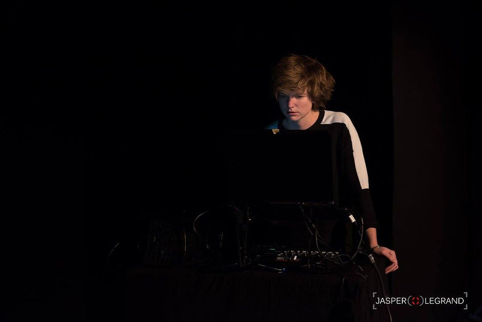 VISUAL PERFORMANCE