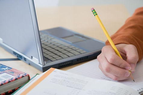 Más de 58 mil alumnos recibieron asesoría a través del programa Tu maestro en línea