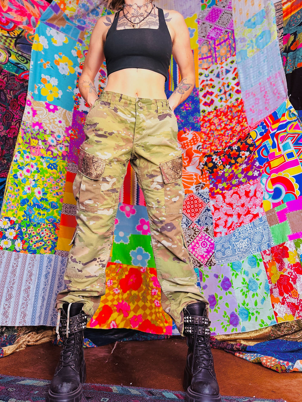 Thumbnail: OOAK Low-Key Heady Camo Cargo Pants - XS/S