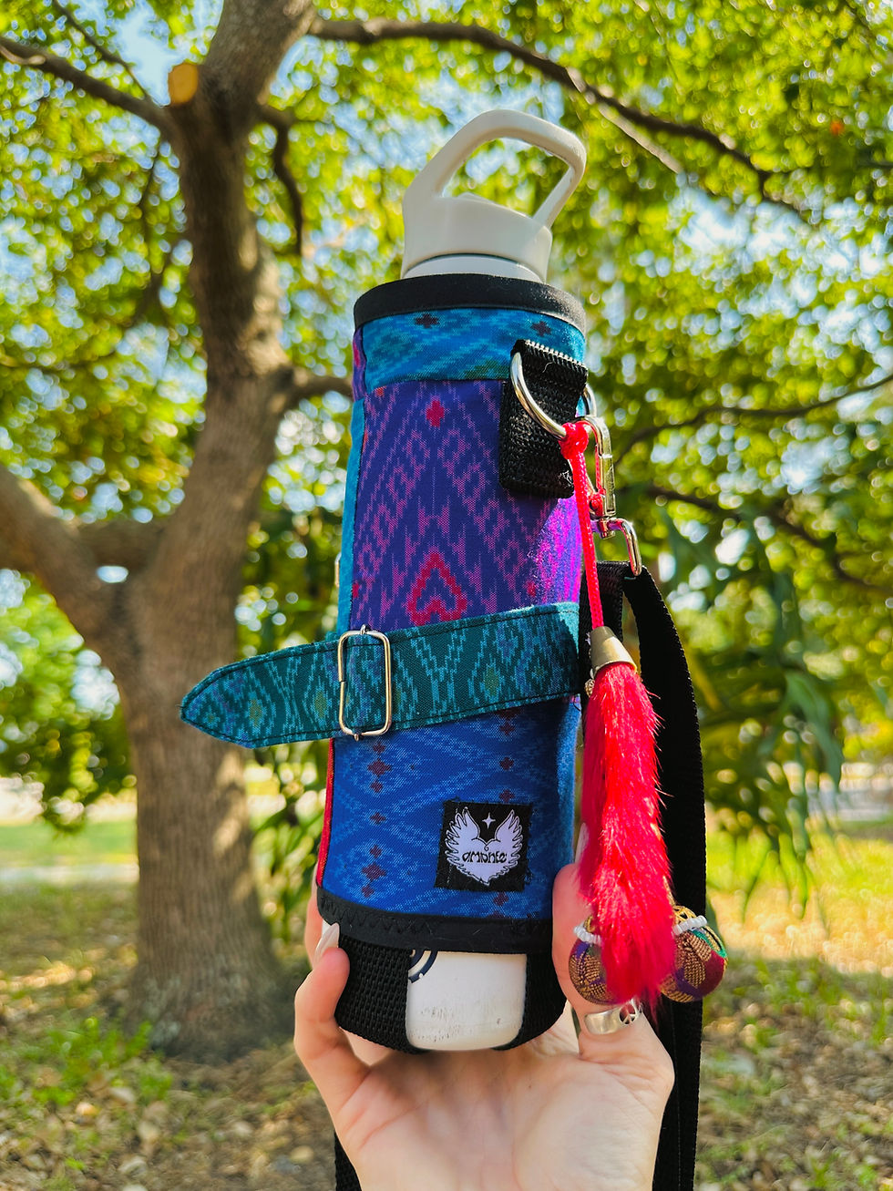 Thumbnail: Amante x RT Embellished Bottle Bag - 24 oz