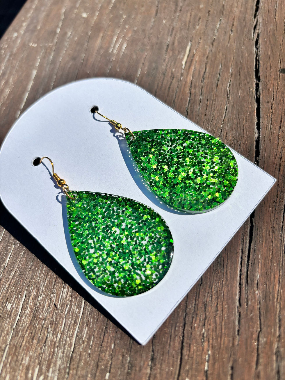 💚 Green Glitter Teardrop Earrings