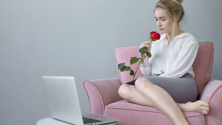 Cómo es realmente comprar un vestido de novia desde el sofá