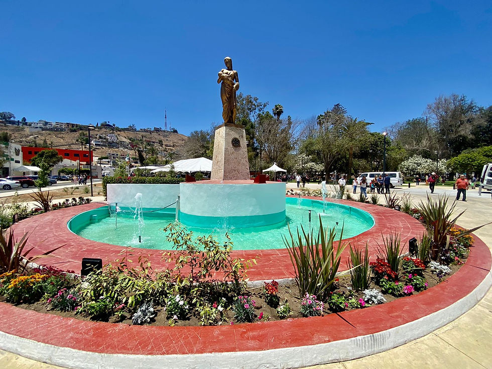 The fountain at Parque Revolución in Ensenada