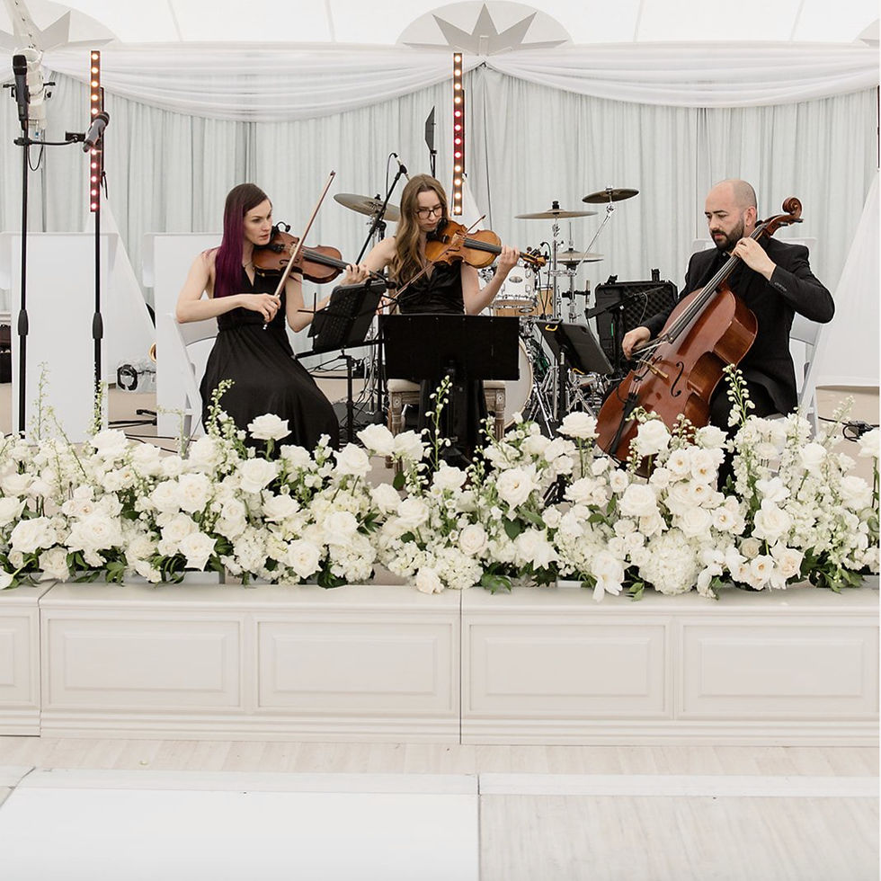 Light Pediment Stage Wrap