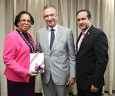 Embajador de República Dominicana ante la Santa Sede vista Cámara de Diputados