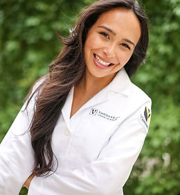 Laser Expert, Laser Tech, Nurse Practitioner, NP, Injector, Mariah, Skin Analysis Expert