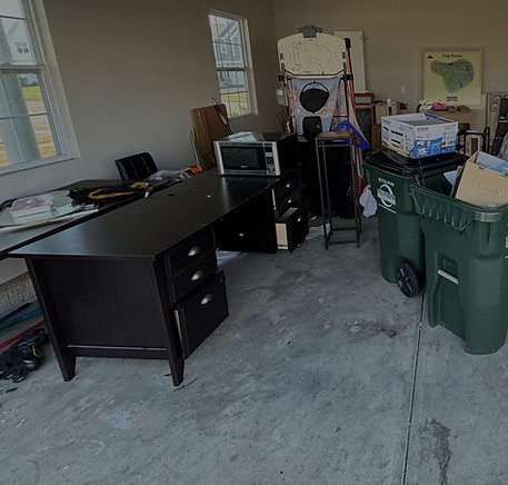 Garage 1_edited_edited_edited.jpg