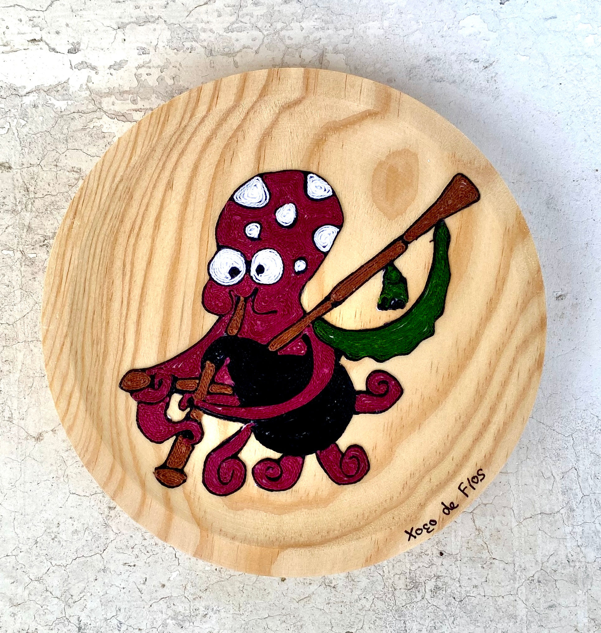 Pulpiño Gaiteiro sobre plato de madera natural