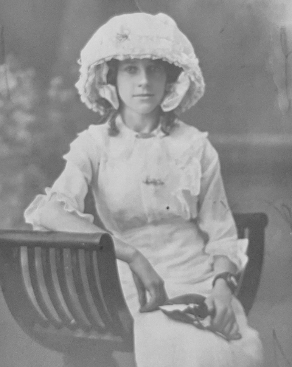 Great Grandmother_grayscale