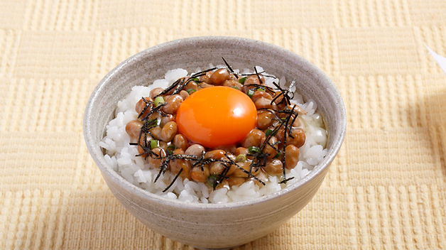 たまごはん① 納豆たまごかけご飯