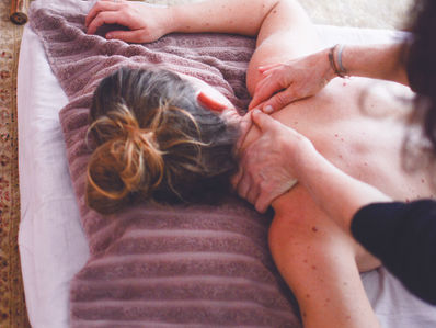 Découvrez les bienfaits du massage ayurvédique