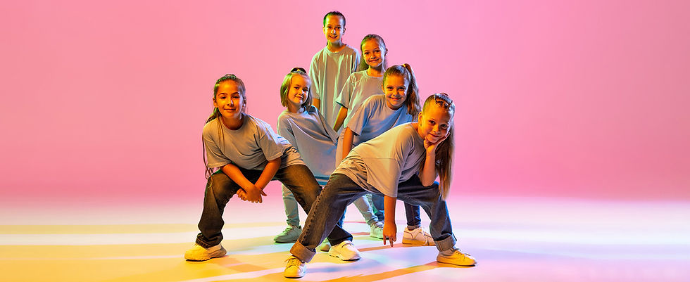 Niñas en clase de Danza Urbana en Rivas